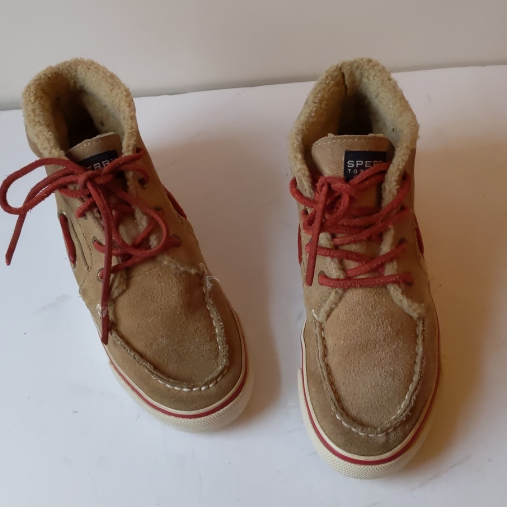 Sperry Topsider tan faux-suede sneaker-sz 6M